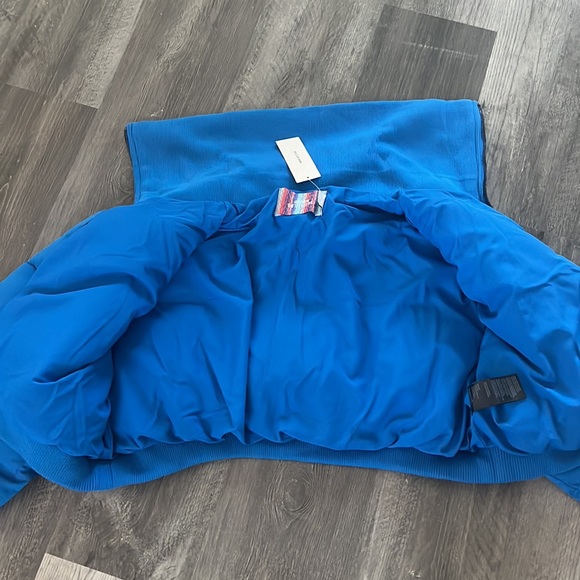 GIFTED * Urban Outfitters - Lily Ulta Crop Puffer Jacket, BLUE - XXL - NWT - Picture 5 of 16